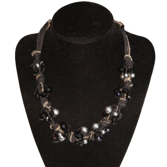 You & I Cluster Beaded Necklace - Picture 1 of 15
